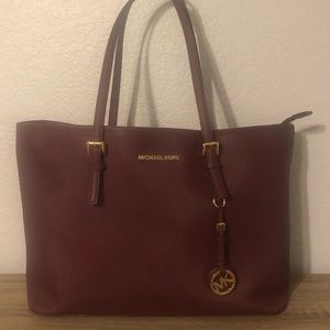 Michael Kors jet set tote